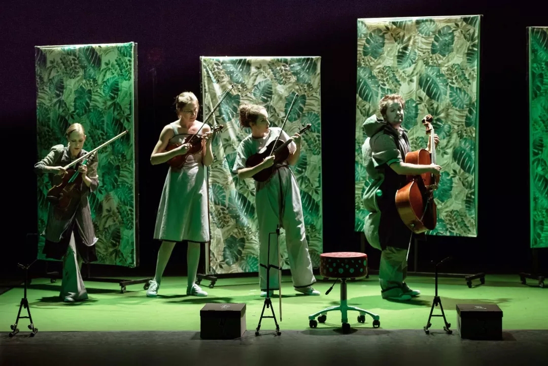 音乐剧玩纸牌的贝多芬天津站