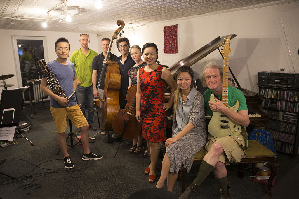 2021流动的时光——龚琳娜二十四节气古诗词音乐会-西安站 2021流动的时光——龚琳娜二十四节气古诗词音乐会-西安站