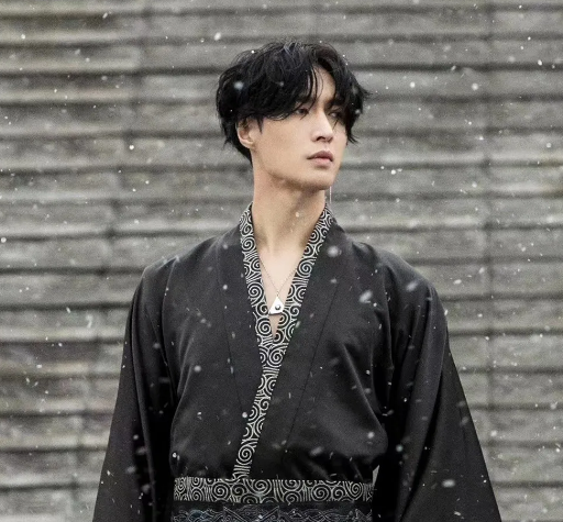 张艺兴新歌MV上线了，2020张艺兴全国巡回演唱会还远吗？