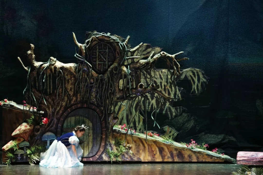 童话剧白雪公主广州站