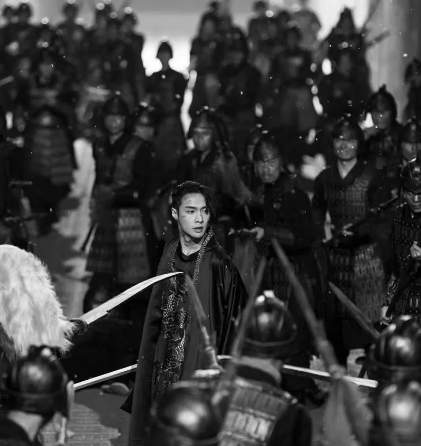 张艺兴新歌MV上线了，2020张艺兴全国巡回演唱会还远吗？