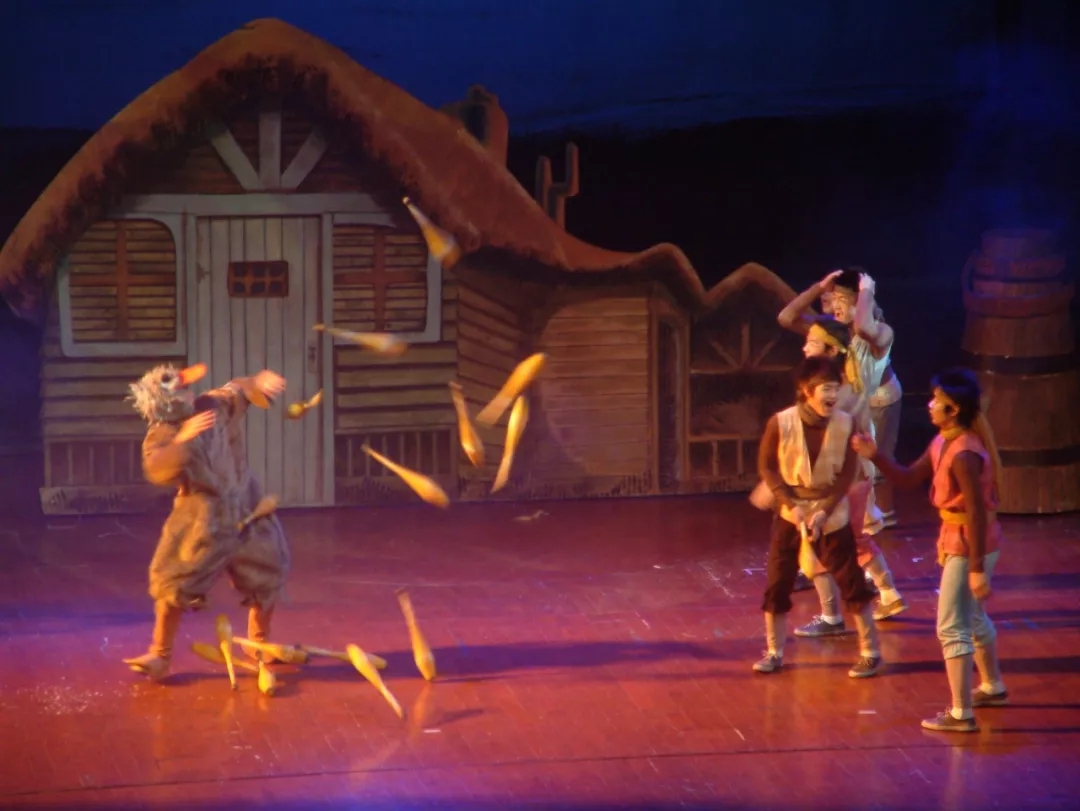 儿童剧丑小鸭杭州站