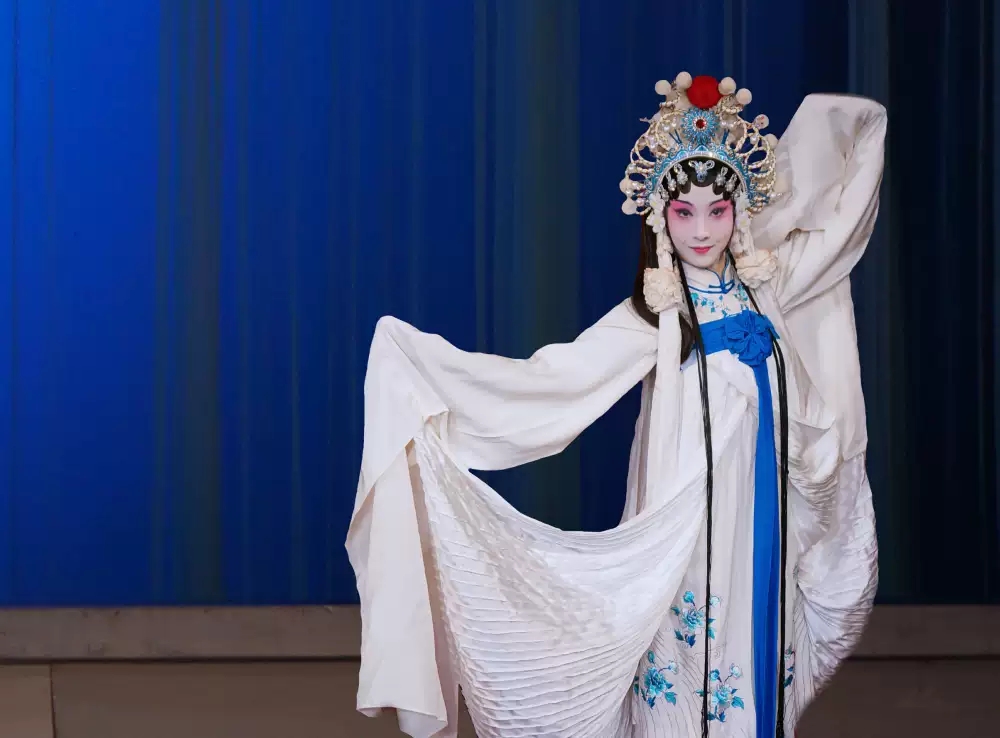 昆剧《白蛇传》《红梨记》《荆钗记》苏州站