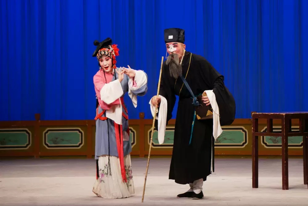 昆剧《艳云亭 痴诉点香》《牡丹亭 寻梦》《吟风阁 罢宴》苏州站