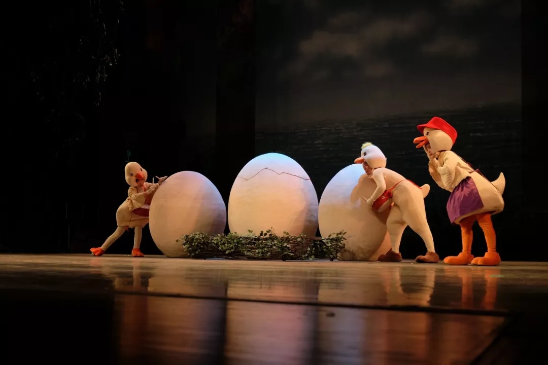 人偶剧《丑小鸭》安康站