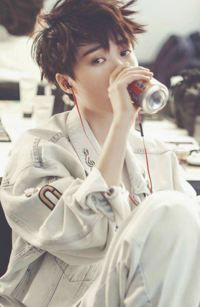 2023李宇春北京演唱会(时间+地点+订票指南) 2023李宇春北京演唱会(时间+地点+订票指南)