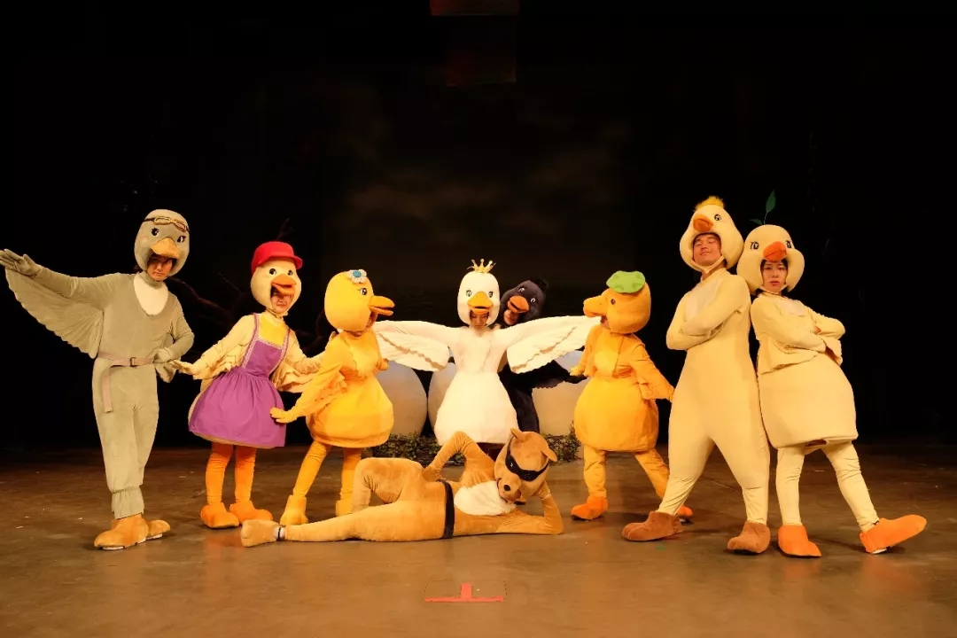 2020人偶剧《丑小鸭》安康站