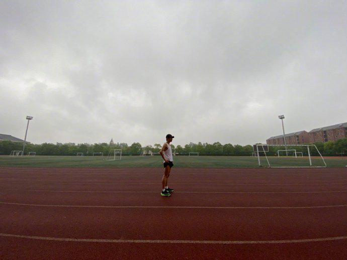 韩寒达成三级运动员？ 17分31秒就跑完了5.02公里