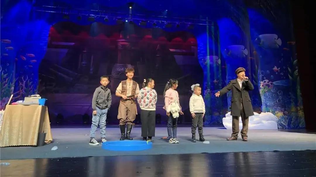 泡泡秀《海洋盛歌—牧鲸人传说》郑州站