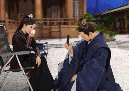 时隔七年再度合作 杨幂陈伟霆互拍惹人回忆