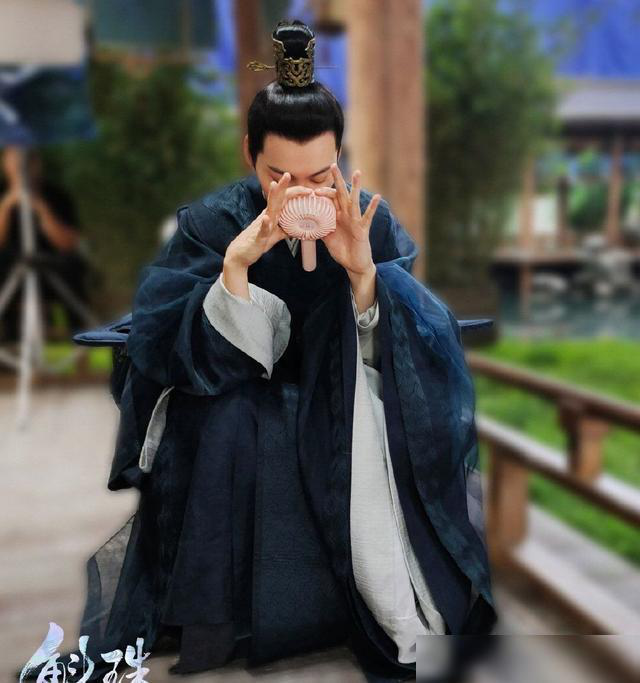 《斛珠夫人》官宣，“杨幂陈伟霆互拍”上热搜了怎么回事？