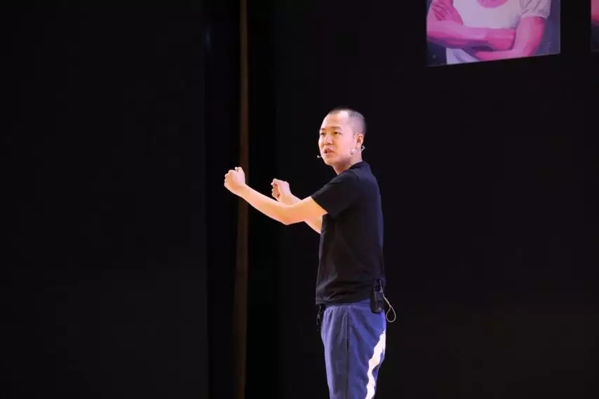 2020喜剧《非典型捧腹爱情》杭州站