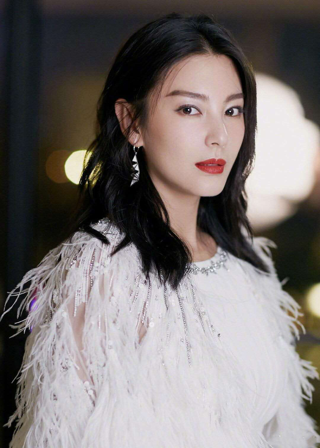 张雨绮帮李斯丹妮拒绝蓝盈莹,你怎么看?