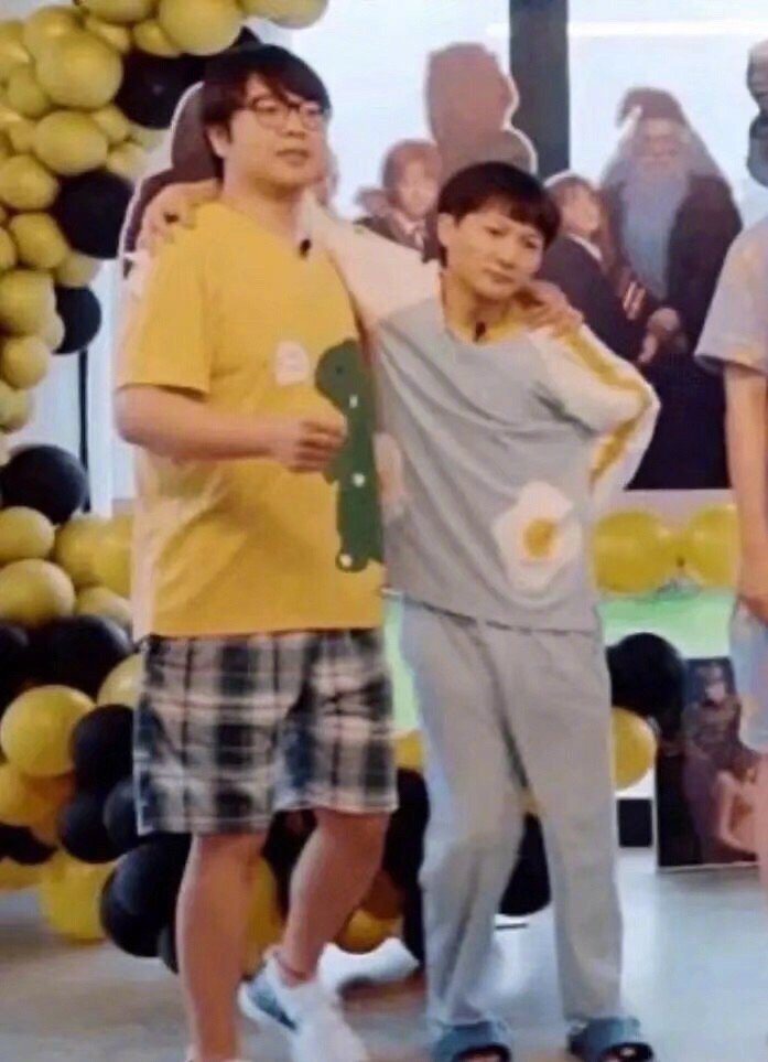 人间毒物,周深郎朗cos家有儿女!