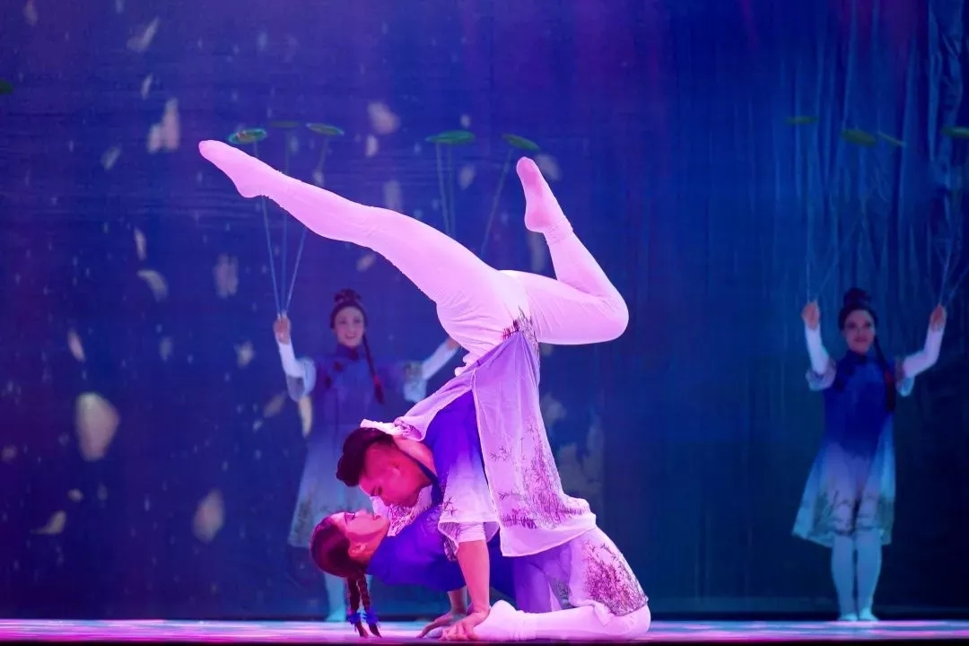 2020杂技剧《心烧眷恋》广州站