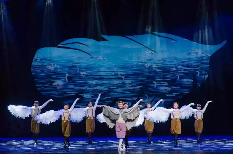 儿童剧《丑小鸭》临沂站