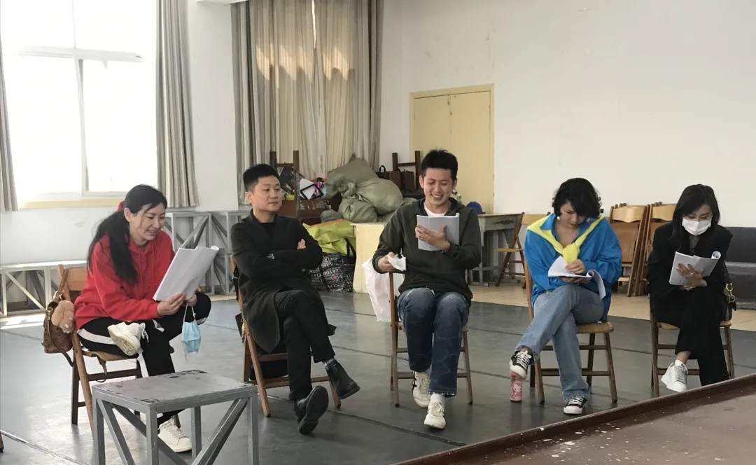 话剧《开心茶楼》南京站