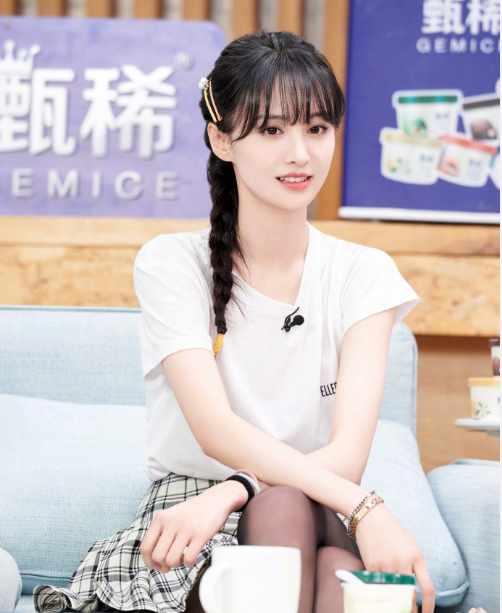 郑爽因《奇妙小森林》登热搜，你怎么看？