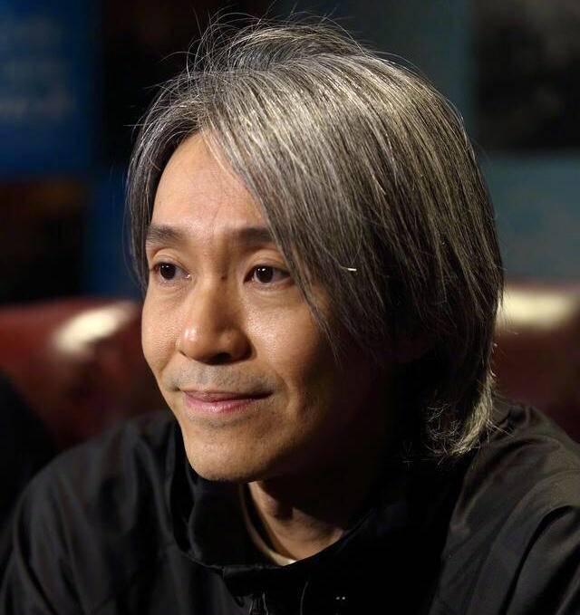 周星驰为什么被称为“星爷”?周星驰都导演过哪些电影作品?
