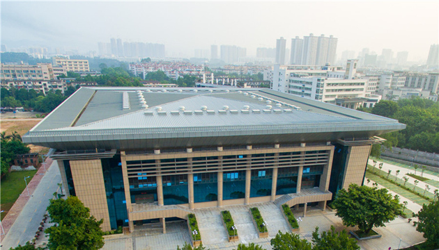 广西大学综合体育馆