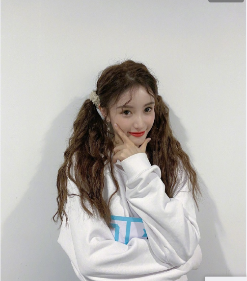 《青春有你2》林小宅新恋情曝光，引网友热议