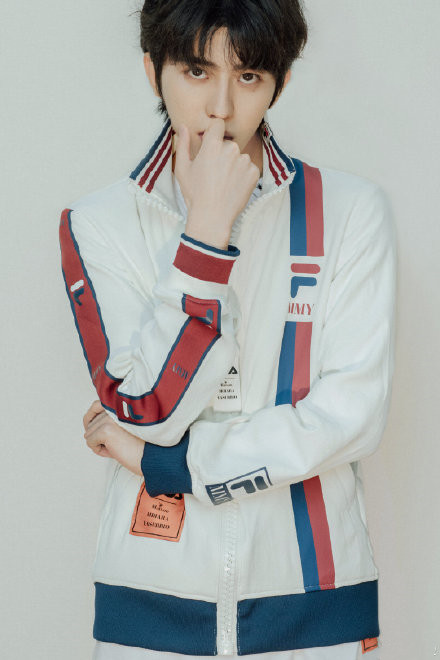 王一博、蔡徐坤等大牌明星参与的全球首台“车晚”，你来了吗？