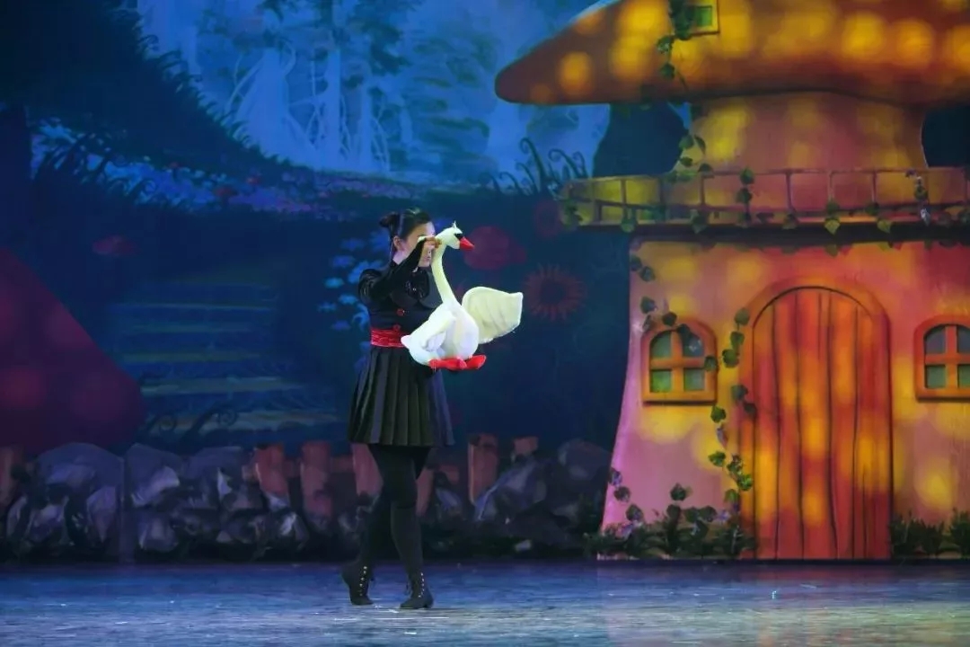 木偶剧《丑小鸭新传》厦门站