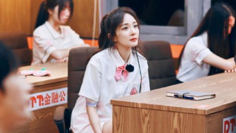 《密室大逃脱》杨幂撒娇NPC躲过一劫  郭麒麟表示羡慕