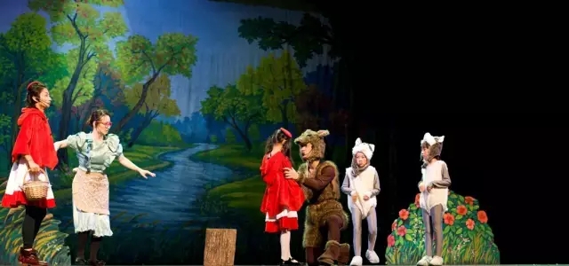 儿童剧《小红帽智逗狼外婆》上海站