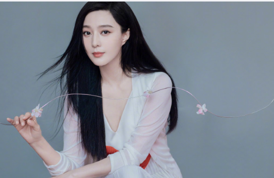 范冰冰突然发文:努力坚强的活着 什么情况?