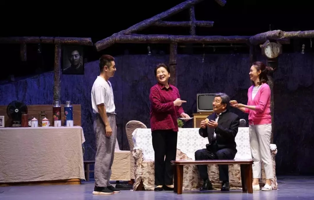 话剧《漂洋过海来看你》徐州站