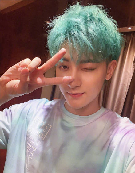 Yamy被公司老板说丑,黄子韬立马站出来为Yamy发声!