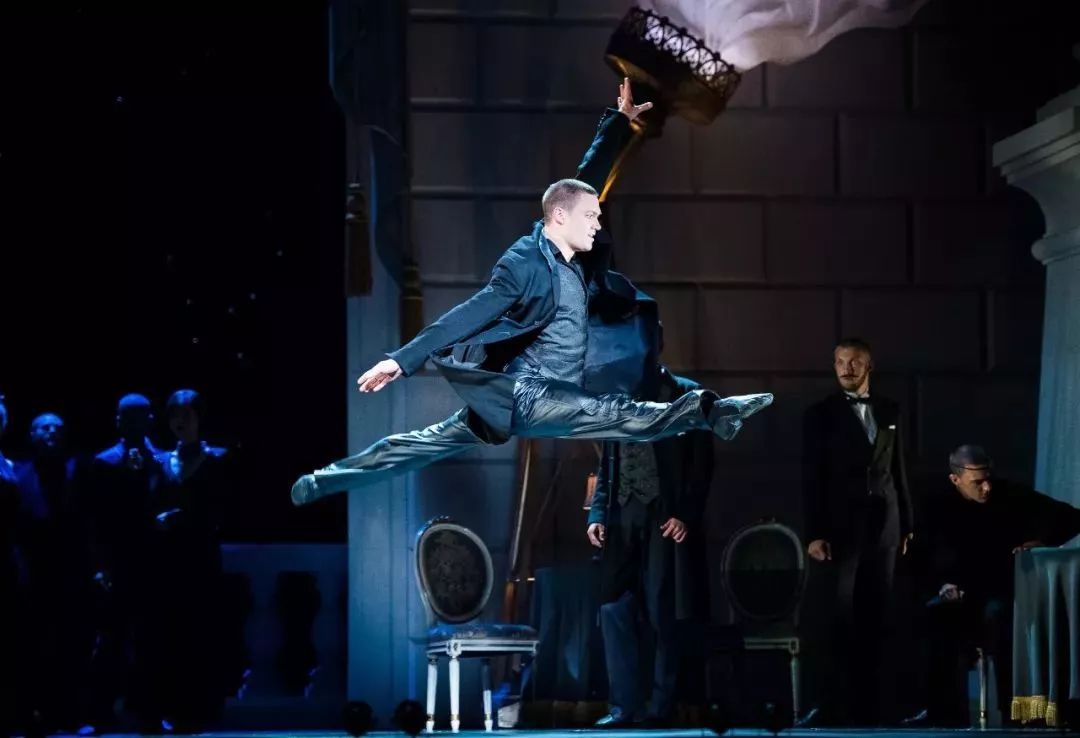 2020芭蕾舞剧《天鹅湖》重庆站演出详情一览（时间、地点、票价）