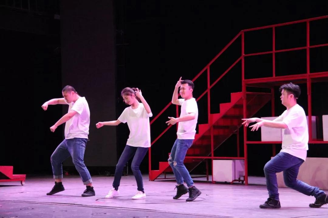 2020话剧《玩命爱一个姑娘》大连站