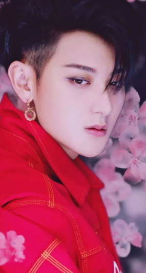 黄子韬新歌获好评 以高分荣登亚洲新歌榜第一名