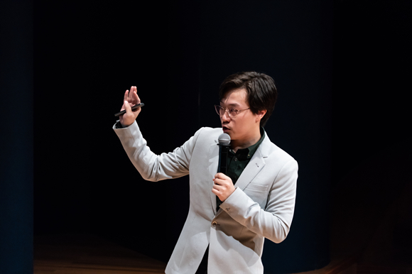 罗依尔苏州艺术脱口秀