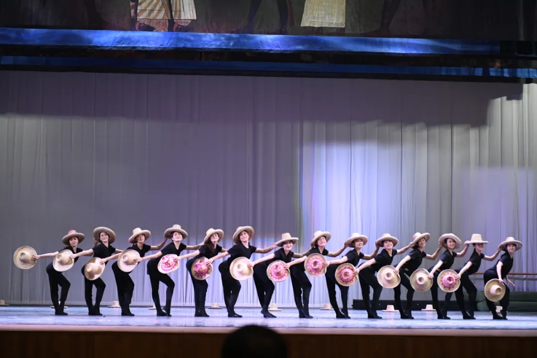 杂技剧《星光灿烂之如梦长安》西安站