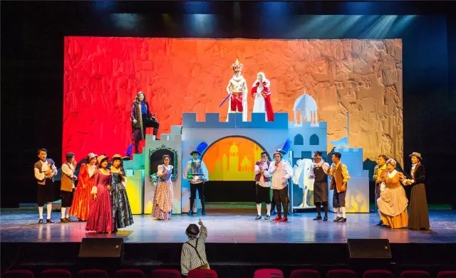 音乐剧《皇帝的新衣》杭州站