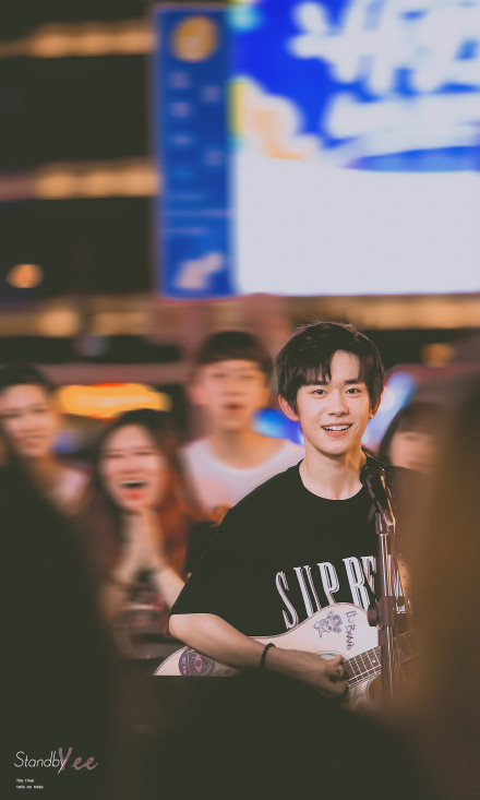 易烊千玺送抗疫粉丝新婚红包，太正能量了！