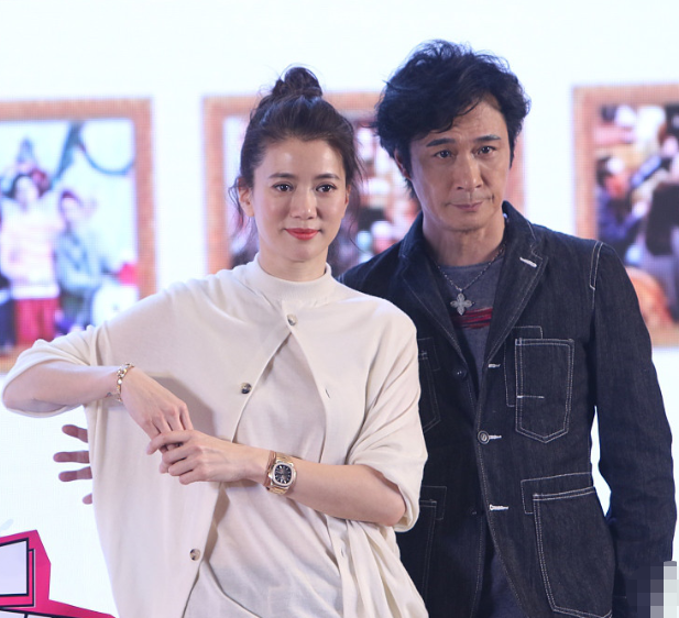 吴镇宇直播模仿袁咏仪大笑 袁咏仪在线回应：你等着