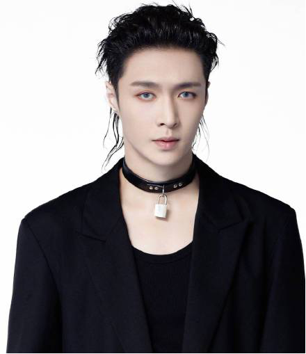 《这就是街舞》张艺兴实力圈粉，众多明星为其call