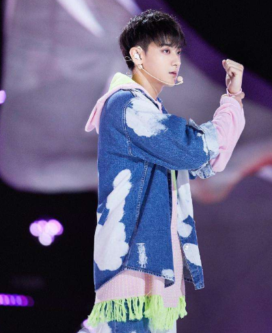 大张伟2020两首新歌获好评 均登亚洲新歌榜月榜TOP20