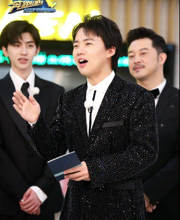 “跑男团”晒合照，《奔跑吧兄弟》第八季正式杀青！