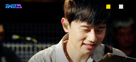 张杰给王漫妮唱他不懂，梁正贤：谢谢，有被内涵到！