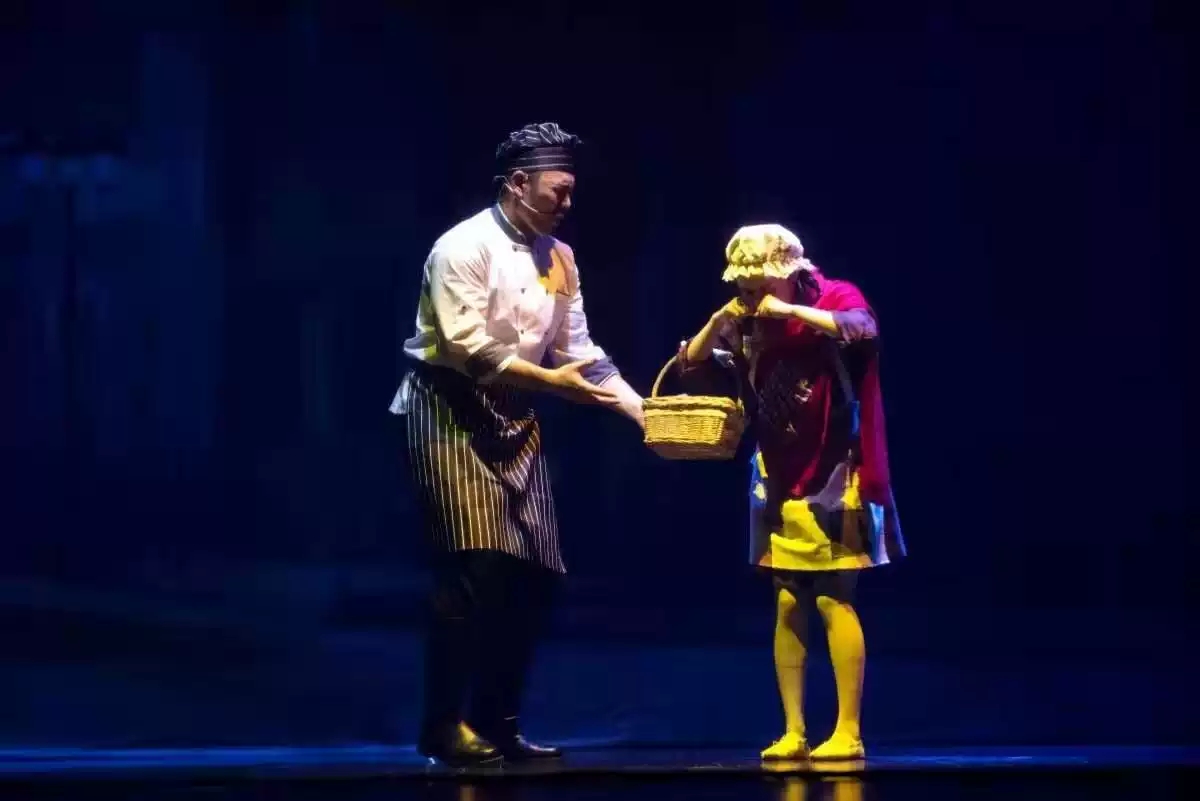 2020 舞台剧《卖火柴的小女孩》