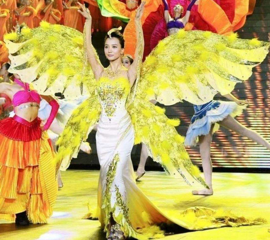 王珞丹凌晨发文秒删 坦言想要有尊严的翻红