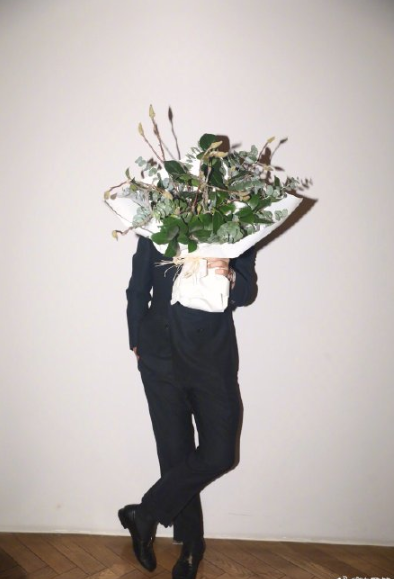 孙俪无缘本届最佳女主角 邓超送白玉兰花安慰孙俪