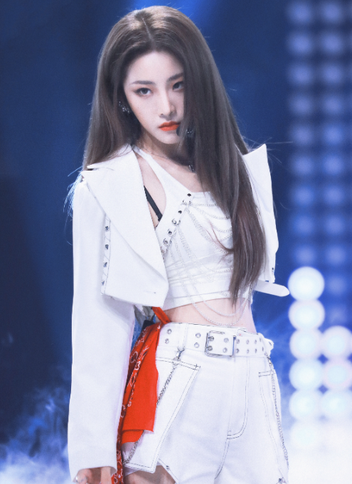 THE9成员喻言化身小迷妹 成功追星明道