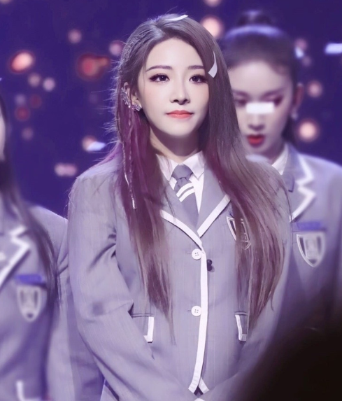 THE9成员喻言化身小迷妹 成功追星明道