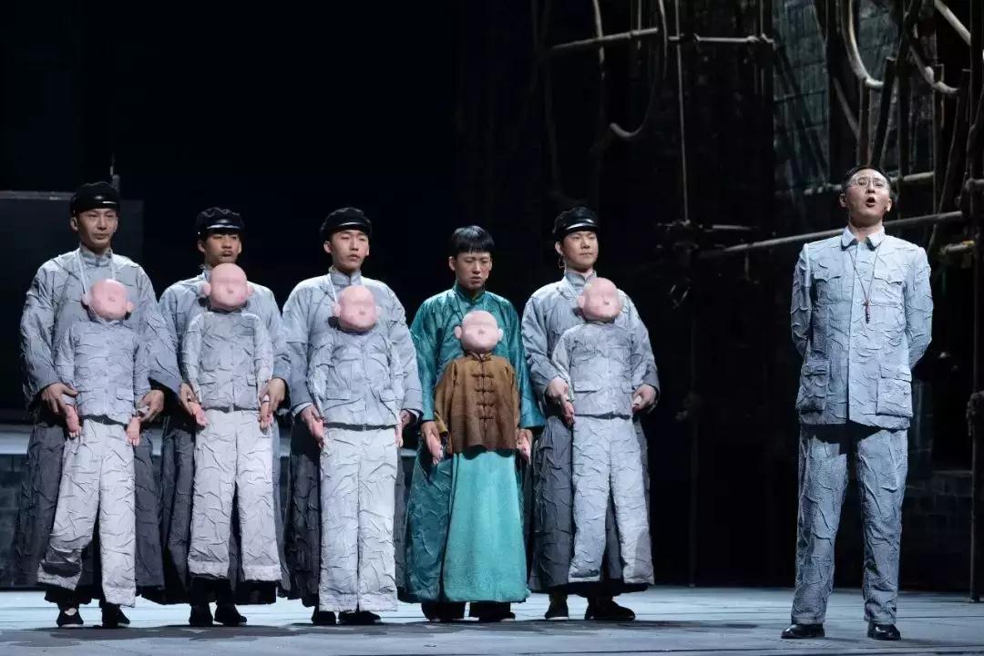 话剧《牛天赐》是谁演主演的?